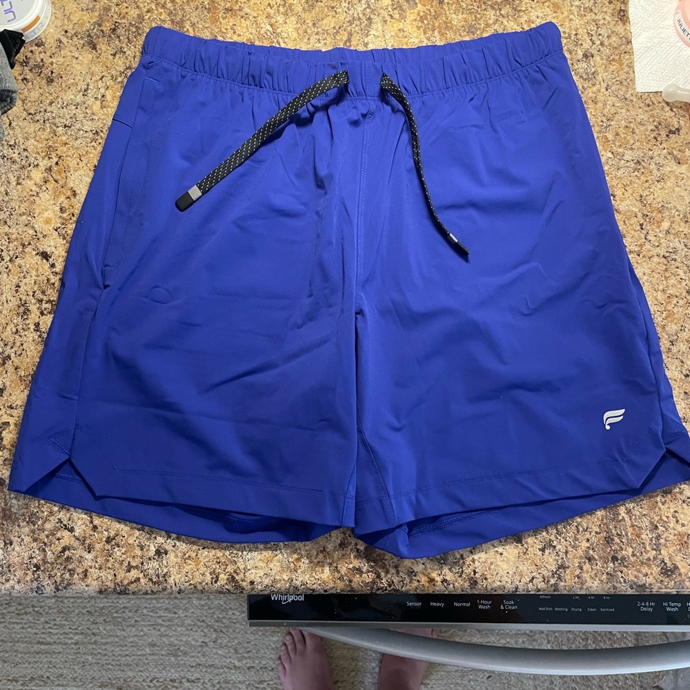 Fabletics The One 7in Shorts (Navy)
